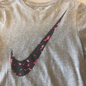 Nike short sleeve shirt